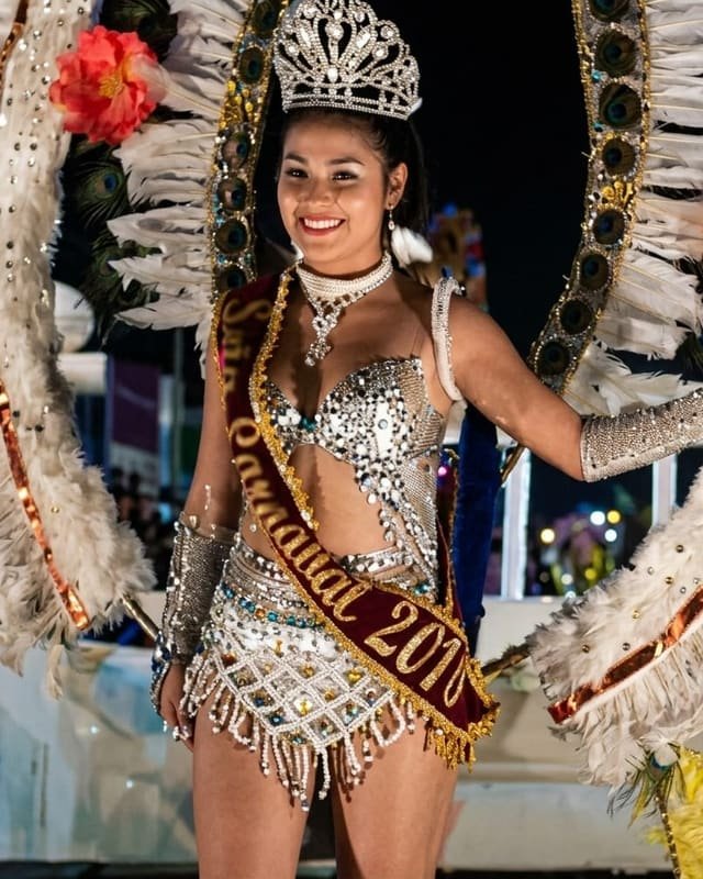 Julliana Grandez, Reina del Carnaval Riojano 2010, barrio Shahuintopata