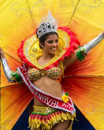 Nathaly Solsol, Reina del Carnaval Riojano 2011, barrio Cascayunga