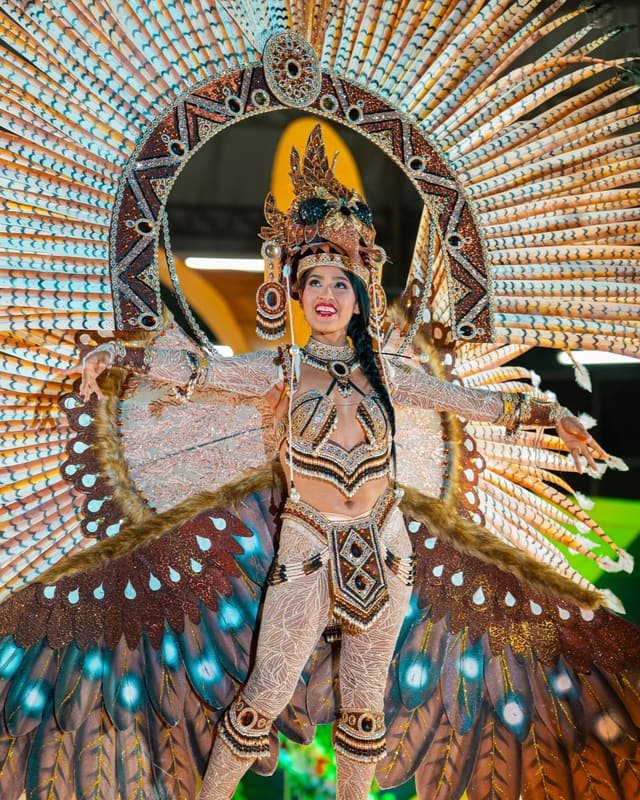 Silvana Barboza, Reina del Carnaval Riojano 2025, barrio Atahualpa